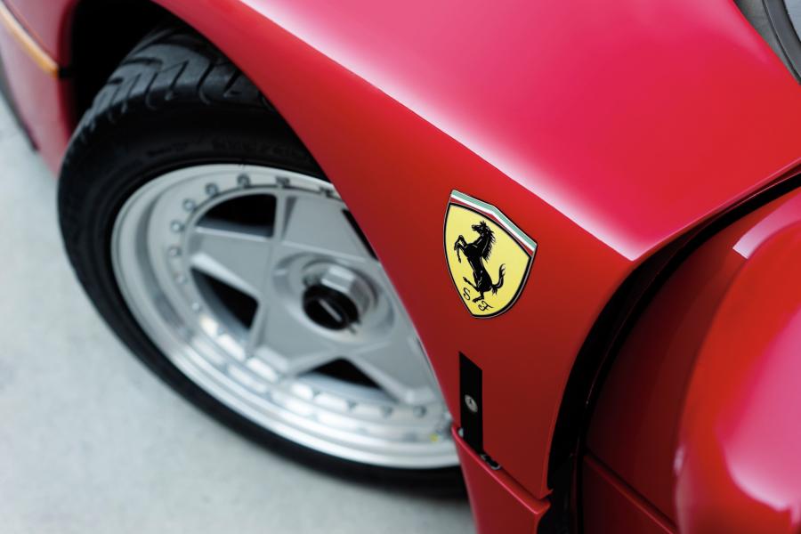  Ferrari F40 Red 1991 года  (фото 22 из 26)